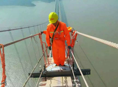 大桥吊索防腐